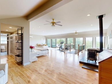 Damariscotta Lake Home For Sale in Nobleboro Maine