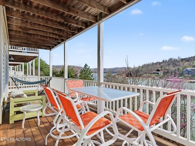 MOTIVATED SELLER! Room for everyone in a gorgeous lakefront - photo 53