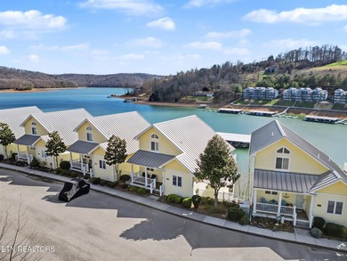 MOTIVATED SELLER! Room for everyone in a gorgeous lakefront - photo 56