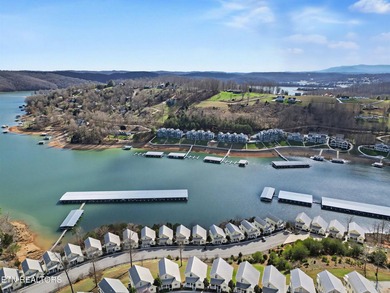 MOTIVATED SELLER! Room for everyone in a gorgeous lakefront - photo 57
