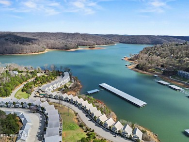 MOTIVATED SELLER! Room for everyone in a gorgeous lakefront - photo 58