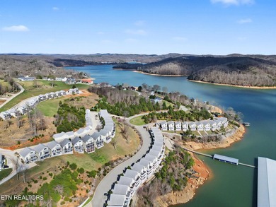 MOTIVATED SELLER! Room for everyone in a gorgeous lakefront - photo 59