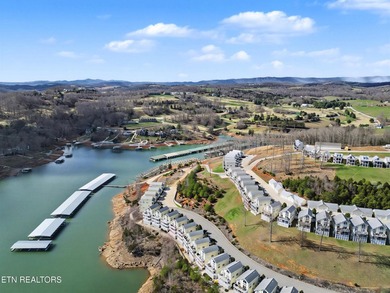 MOTIVATED SELLER! Room for everyone in a gorgeous lakefront - photo 60
