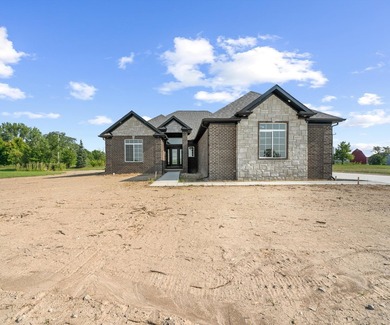 Construction on this home has not yet started. Other floor plans - photo 1