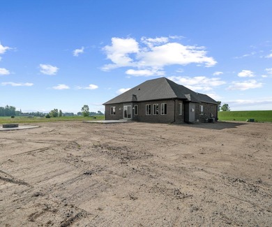 Construction on this home has not yet started. Other floor plans - photo 2