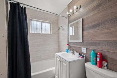 Great starter home. Single story, large backyard. Fresh interior - photo 13