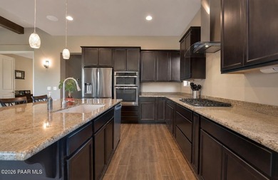 This freshly painted, immaculate home has been so well cared for - photo 13