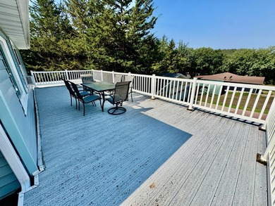 Featured is your dream getaway on the Beautiful Lewis & Clark - photo 15