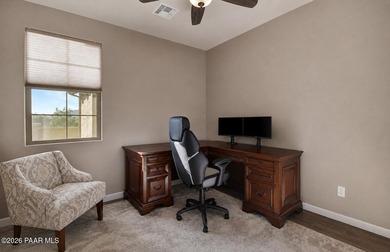 This freshly painted, immaculate home has been so well cared for - photo 22