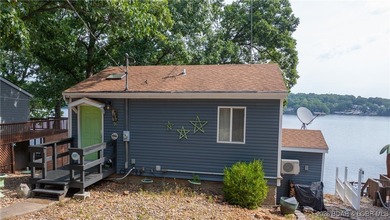 VIEW, VIEW and MORE VIEW! With 180 degree panoramic views from - photo 23