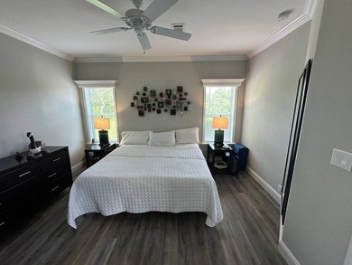 This 3-way split floor plan from Palm Harbor Homes is a stunner! - photo 25