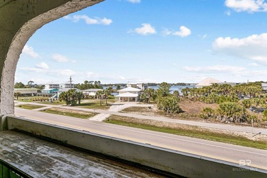 Welcome to this beautiful 2 bedroom, 2 bathroom condo in Gulf - photo 29