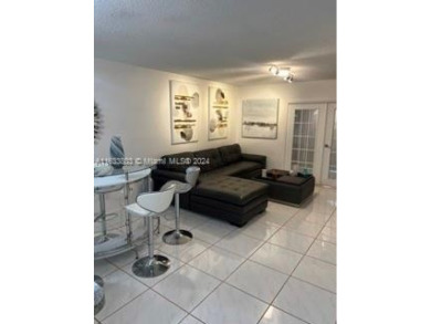 (private lake, pond, creek) Condo For Sale in Tamarac Florida