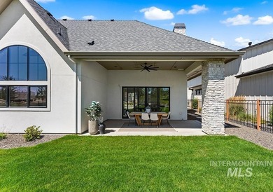A stunning custom home in the esteemed Terra View community, set - photo 33
