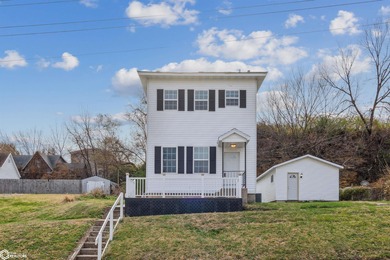 Mississippi River - Des Moines County Home For Sale in Burlington Iowa