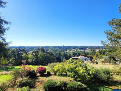 Charming cottage-style country home nestled with a great rural