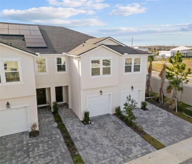 Lake Townhome/Townhouse For Sale in Lutz, Florida