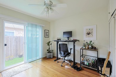 Ideal Ocean Beach/Point Loma location with outstanding - photo 12