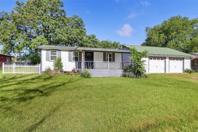 Lake Home For Sale in Gordonville, Texas