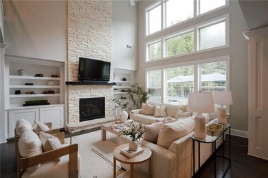 Tucked away within one of Milton's most prestigious gated - photo 13