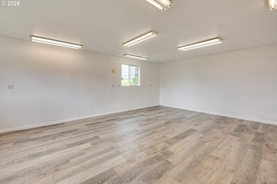 Enjoy sweeping Lewis River and valley views from this serene 2 - photo 23