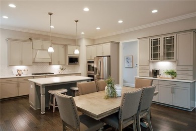 Tucked away within one of Milton's most prestigious gated - photo 33