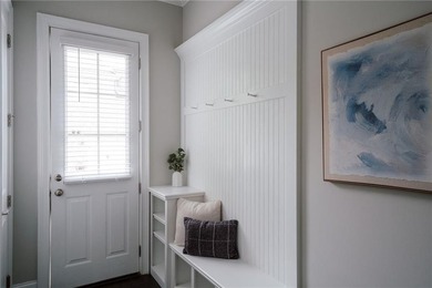 Tucked away within one of Milton's most prestigious gated - photo 38