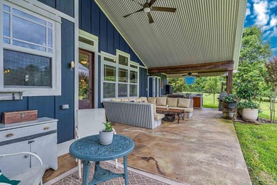 Welcome to your own private retreat, where luxury craftsmanship - photo 40