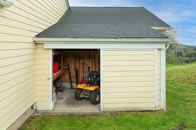 Enjoy sweeping Lewis River and valley views from this serene 2 - photo 41