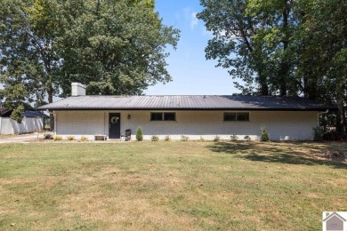Lake Home For Sale in Paducah, Kentucky