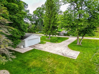 **MULTIPLE OFFERS, PLEASE SUBMIT OFFERS BY NOON, JULY 10, 2026** - photo 10