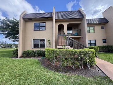 Act fast , a rare find , fully upgraded 2 Bedrooms / 2 Baths - photo 2
