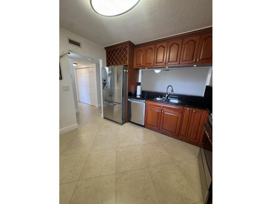 Act fast , a rare find , fully upgraded 2 Bedrooms / 2 Baths - photo 8