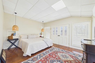 Very cool red iron shop barndominium on 3.5 ac m/l that joins - photo 18