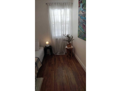 Unique, incomparable 1-bed, 1.5-bath corner unit with flexible - photo 27