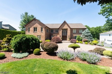 Don't miss this masterfully renovated estate in the desirable - photo 3