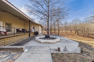 Very cool red iron shop barndominium on 3.5 ac m/l that joins - photo 34