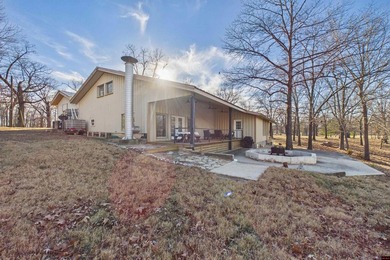 Very cool red iron shop barndominium on 3.5 ac m/l that joins - photo 35