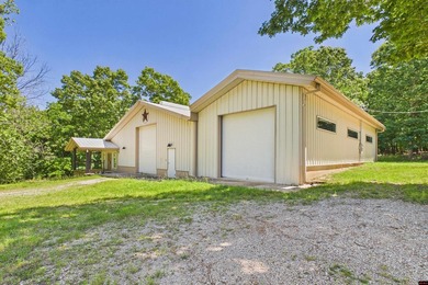 Very cool red iron shop barndominium on 3.5 ac m/l that joins - photo 39