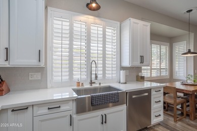 Beautiful 6-bed home in Club West's Dove Canyon! High end - photo 11