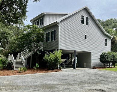 Welcome to coastal living at its best! Historic Beckett - photo 12