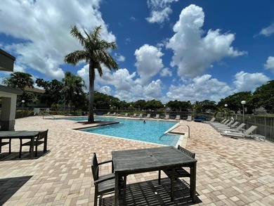 Welcome to paradise in West Palm Beach! This charming 1 bed, 1 - photo 13
