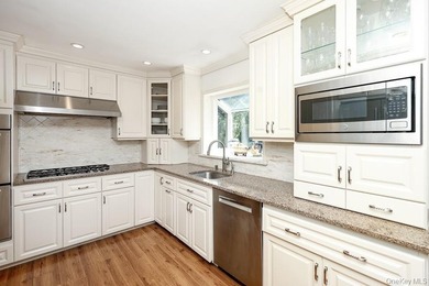 This is the home you've been waiting for. Multilevel home in the - photo 16