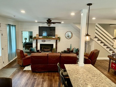 Welcome to coastal living at its best! Historic Beckett - photo 20