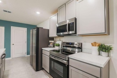 Pre-Construction. To Be Built. Discover comfortable Florida - photo 3
