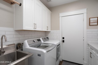 Beautiful 6-bed home in Club West's Dove Canyon! High end - photo 46