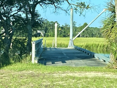 Welcome to coastal living at its best! Historic Beckett - photo 50