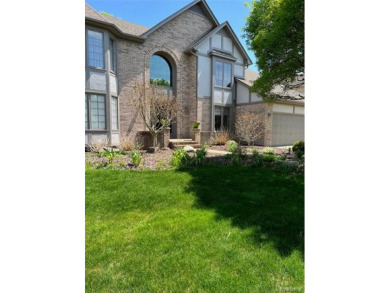 Lake Home Off Market in Rochester Hills, Michigan
