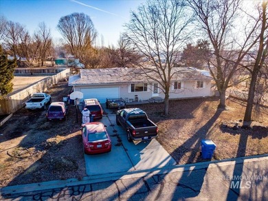 Bring your investors! Great location for so many things,. This - photo 6