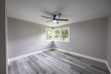 This is a 10/10! Beautifully transformed spacious ranch in the - photo 12